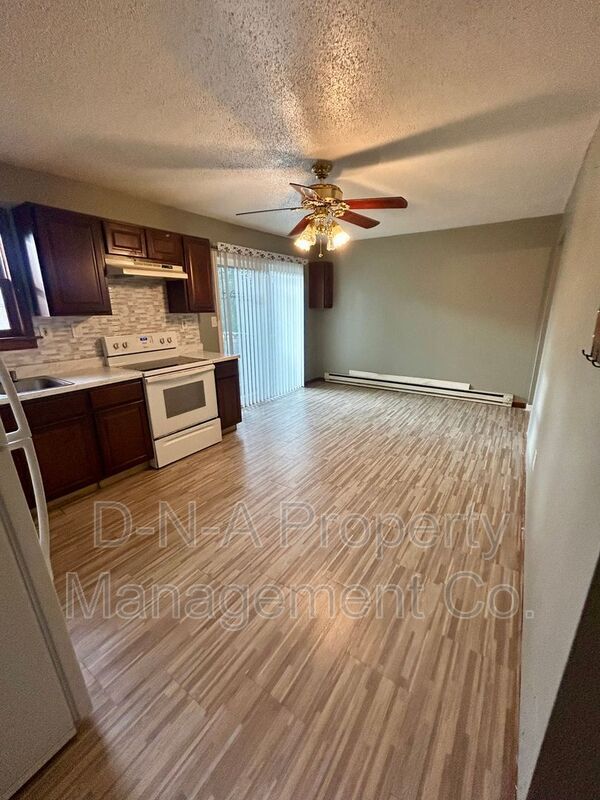 Photo - 5081 Pine Ridge Rd N
