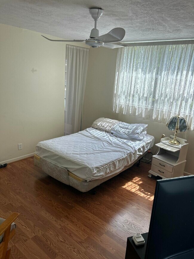 Photo - 2801 Somerset Dr Unit 201