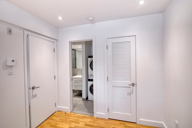 Photo - 3195 Av. Van Horne Unit 3