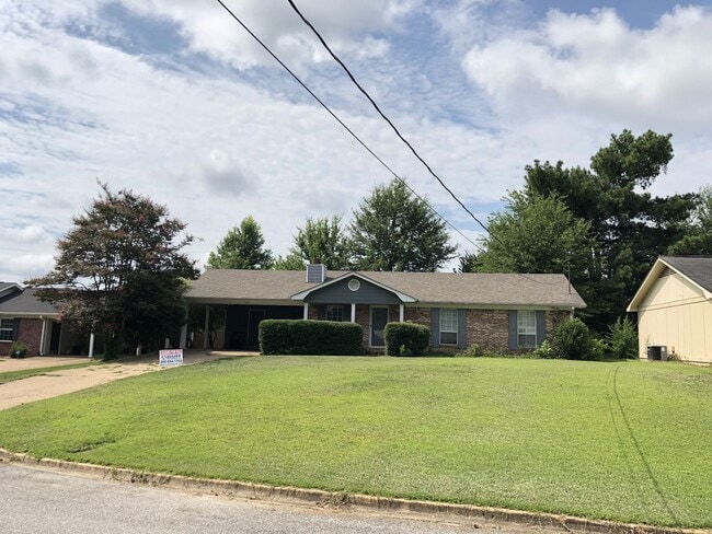 Photo - 1311 Royal Oaks Ct