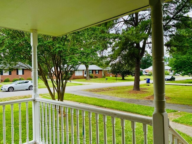 Photo - Charming 3BR/2BA Home in Henrico’s Tuckahoe District