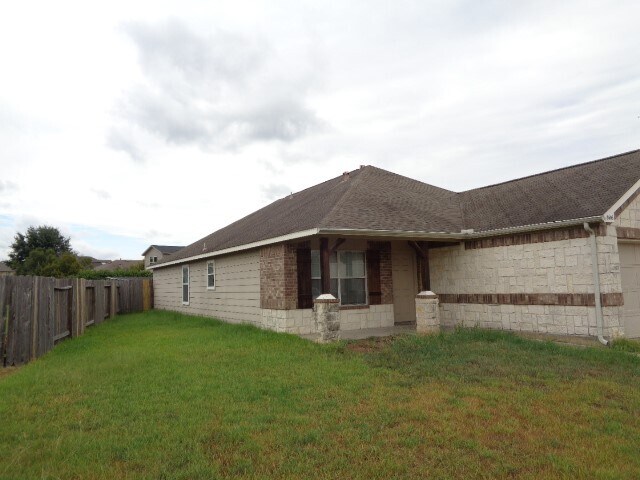 8606 Sunset Pond Dr