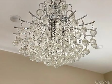 Photo - 6657 Enfield Ave