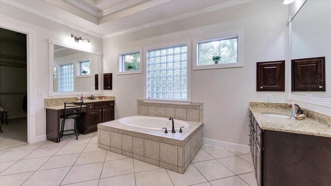 Photo - 3 N Fair Manor Cir