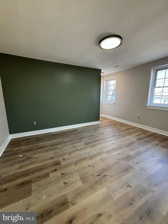 Photo - 18 W 5th St Unidad C