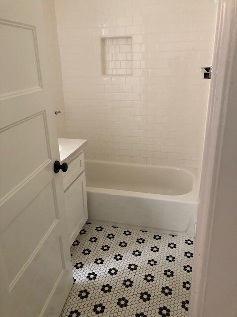 Photo - 827-835 E Washington Blvd