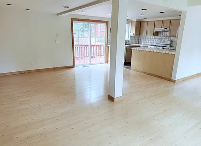 Photo - 11881 Pine Forest Rd