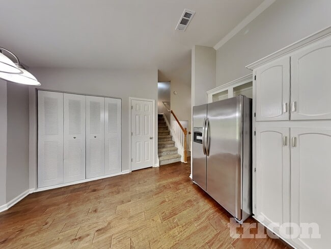 Photo - 2055 Towne Manor Dr NW