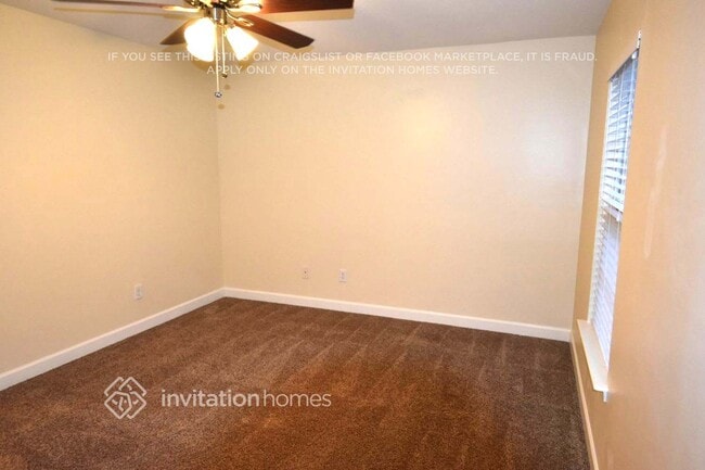 Photo - 974 Ramsgate Dr SW