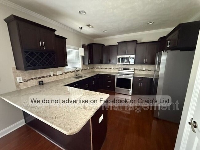 Photo - 2427 Kimbolton Drive