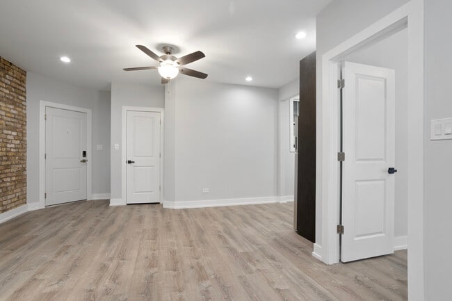 Photo - 1651 W Jonquil Terrace Unit 10