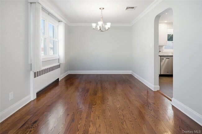 Photo - 1641 Falmouth Ave