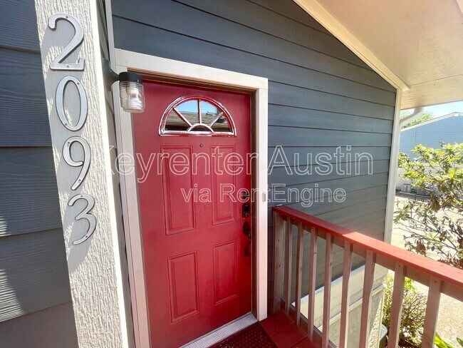 Building Photo - 2215 Post Rd Unit 2093 Rental