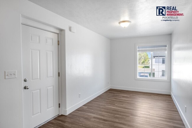 Photo - 251 W Linden Ave Unit #201
