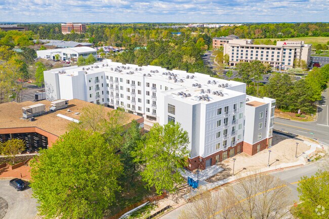 Building Photo - Innslake Place Rental