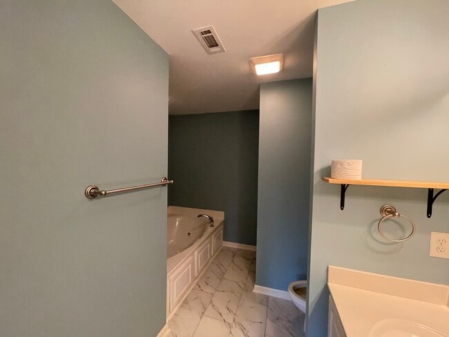 Photo - 144 Grand Oak Cir