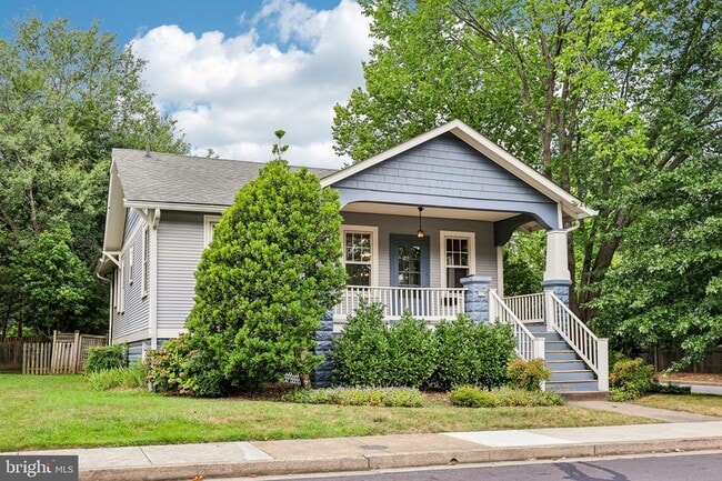 Photo - 526 N Ivy St
