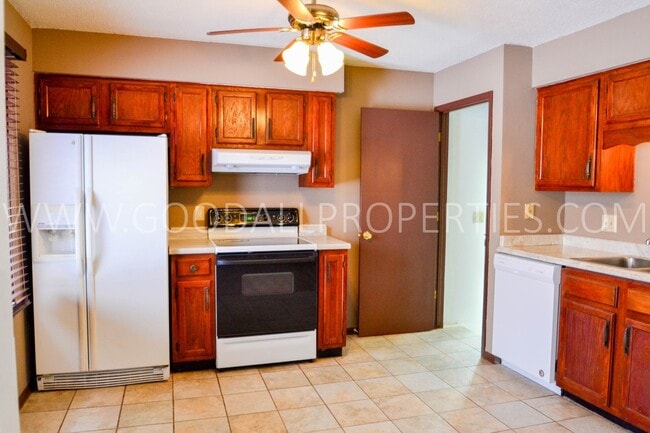 Photo - 2 Bedroom One Bath Duplex with garage