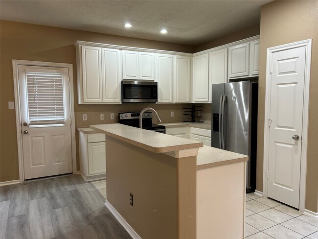 Photo - 14430 Fairbuff Ln