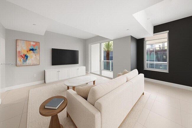 Photo - 950 Brickell Bay Dr Unit 200