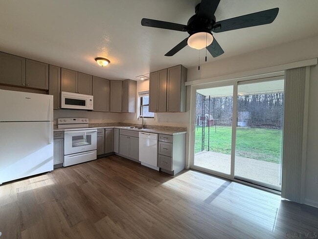 Photo - 302 Walters Ave