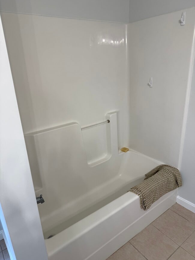 Photo - 16 Crestview Cir Unit #174