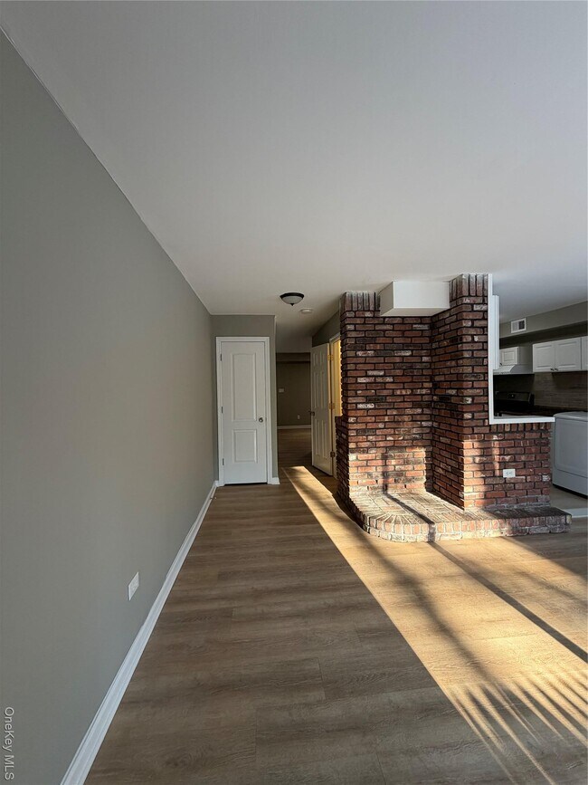 Photo - 213 Hill Rise