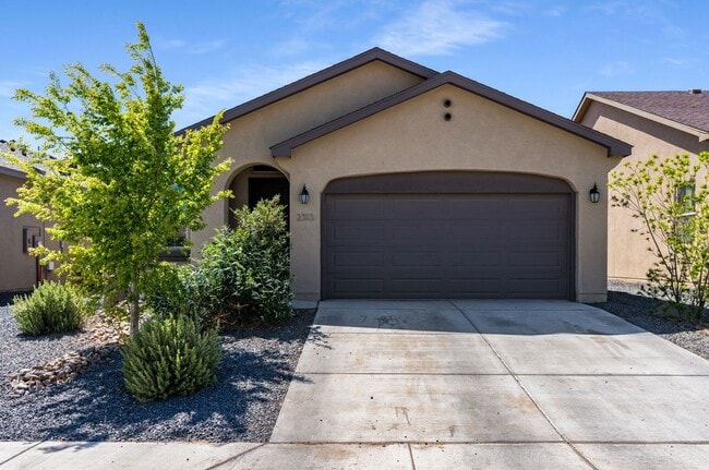Building Photo - 2313 Melon Ridge Loop NE