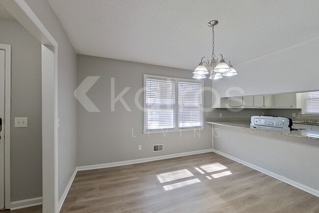 Photo - 142 Minehead Rd