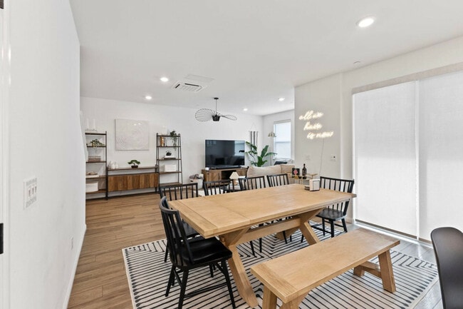 Photo - 5723 Synergy Ct