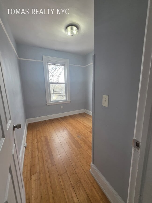 Photo - 16 Sherwood Ave