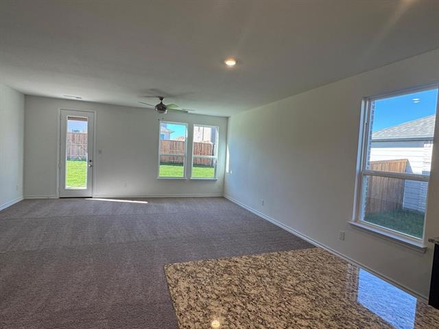 Photo - 764 Windsor Dr