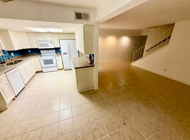 Photo - 5005 Georgi Ln Unit 215