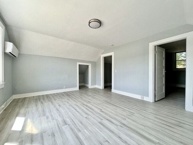 Photo - 2921 Peck St Unit #3