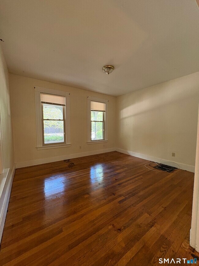 211 Norton St Unit FL 1