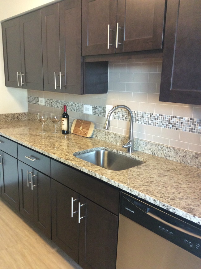 Photo - 2201 Wisconsin