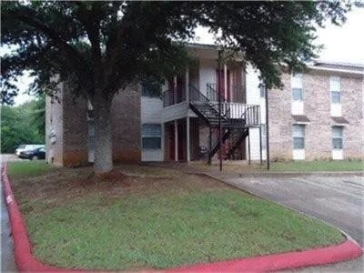 Building Photo - 1600 E Murchison St Rental