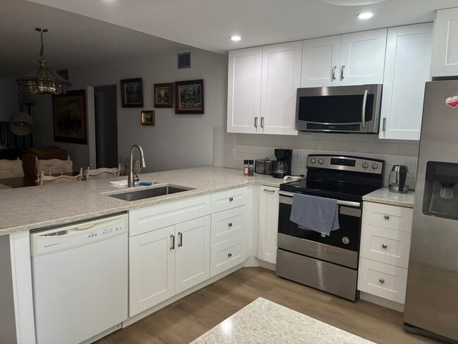 Photo - 3405 Bimini Ln Unidad D4