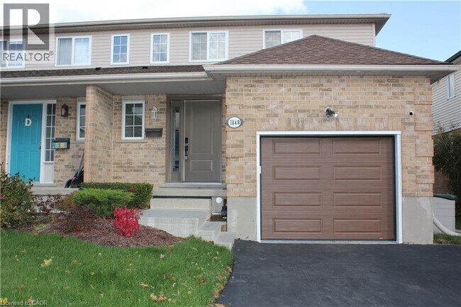 Photo - 184 Northampton Crescent