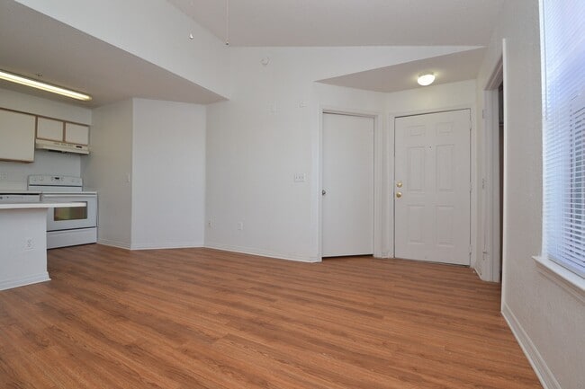 Photo - 1/1 Condo in Villas Del Sol ~ Gated Comm w/ Resort-Style Amenities!