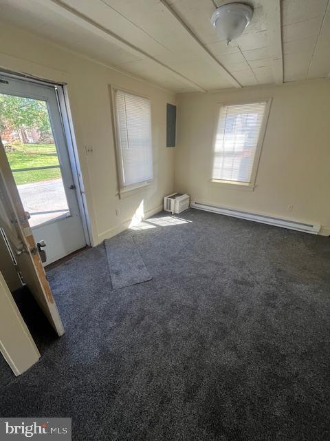 Photo - 215 N Railroad Ave