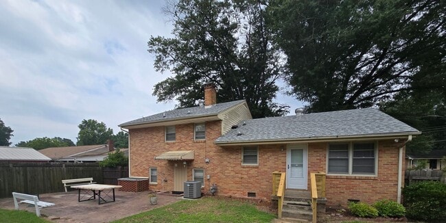 Photo - 602 Old Town Dr
