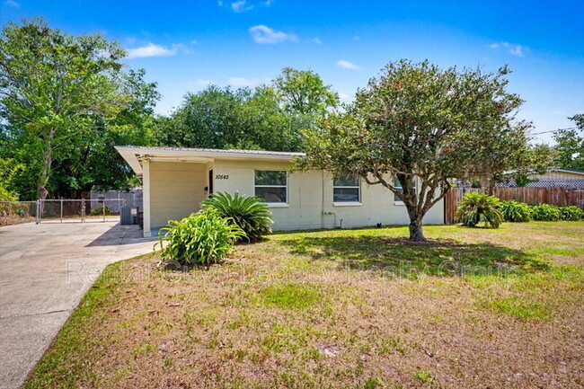 Building Photo - 10545 Citrus Ln