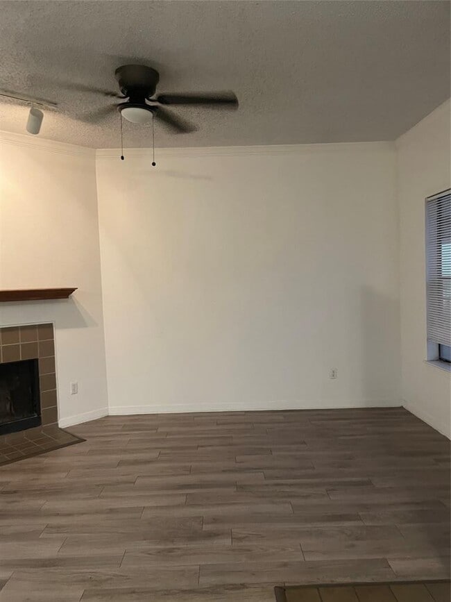 Photo - 915 W 23rd St Unit 212