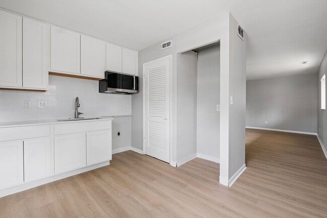 133 E Markison Ave Unit A