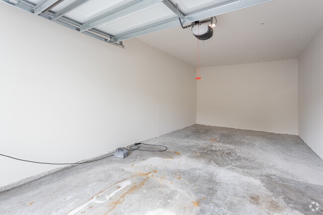 2BR, 2BA - 1,108SF