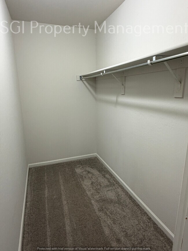 Photo - 2025 E Velvet Pl