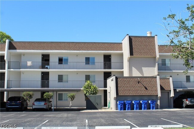 Photo - 25806 Cockleshell Dr Unit 314