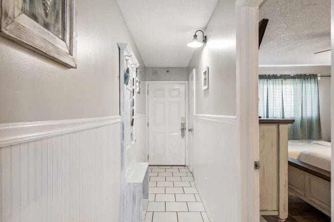 Photo - 8743 Thomas Dr Unidad SI FL7-ID1354895P