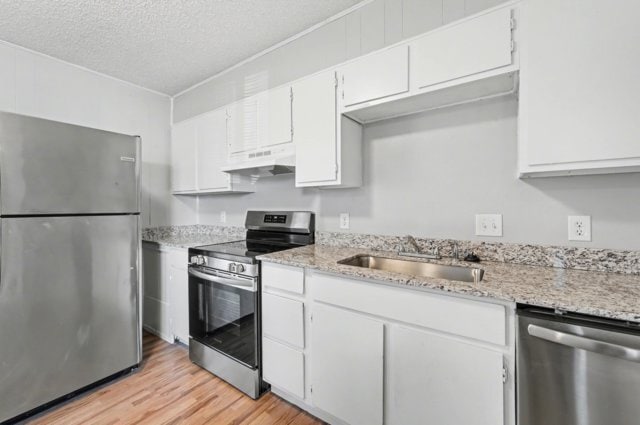 Building Photo - 1045 S Happy Hollow Rd Unit 5